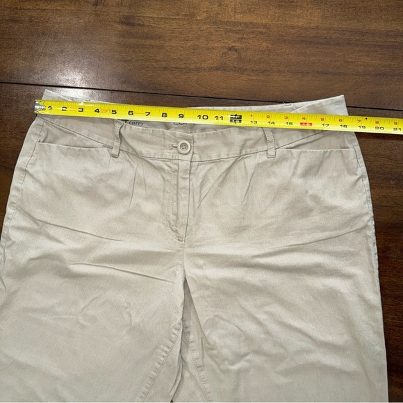 Ann Taylor Loft womens curvy tan khaki cropped pants capri flat front size 14 - Picture 4 of 9